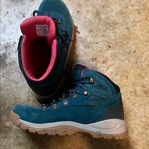 Columbia Teal and Pink Hiking Boots